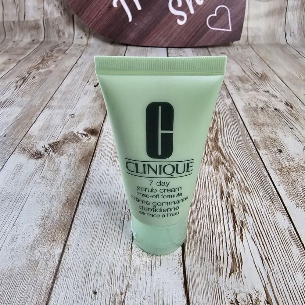 Clinique face scrub cream travel size 30ml